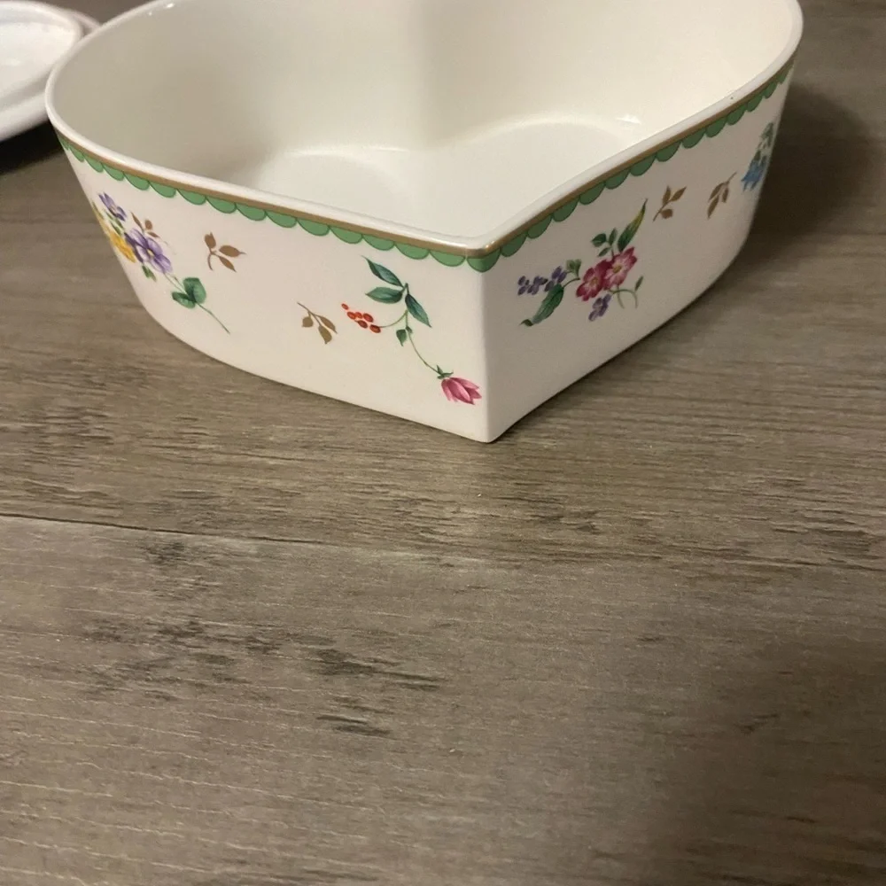 Vintage Garden Delight by Christopher Stuart Heart Shaped Bone China Trinket Box